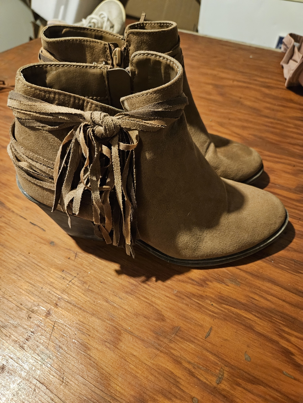 Women’s Fringe Ankle Boots - Tan Suede Look